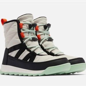 Sorel
Youth Whitney II Short Lace Waterproof Boot